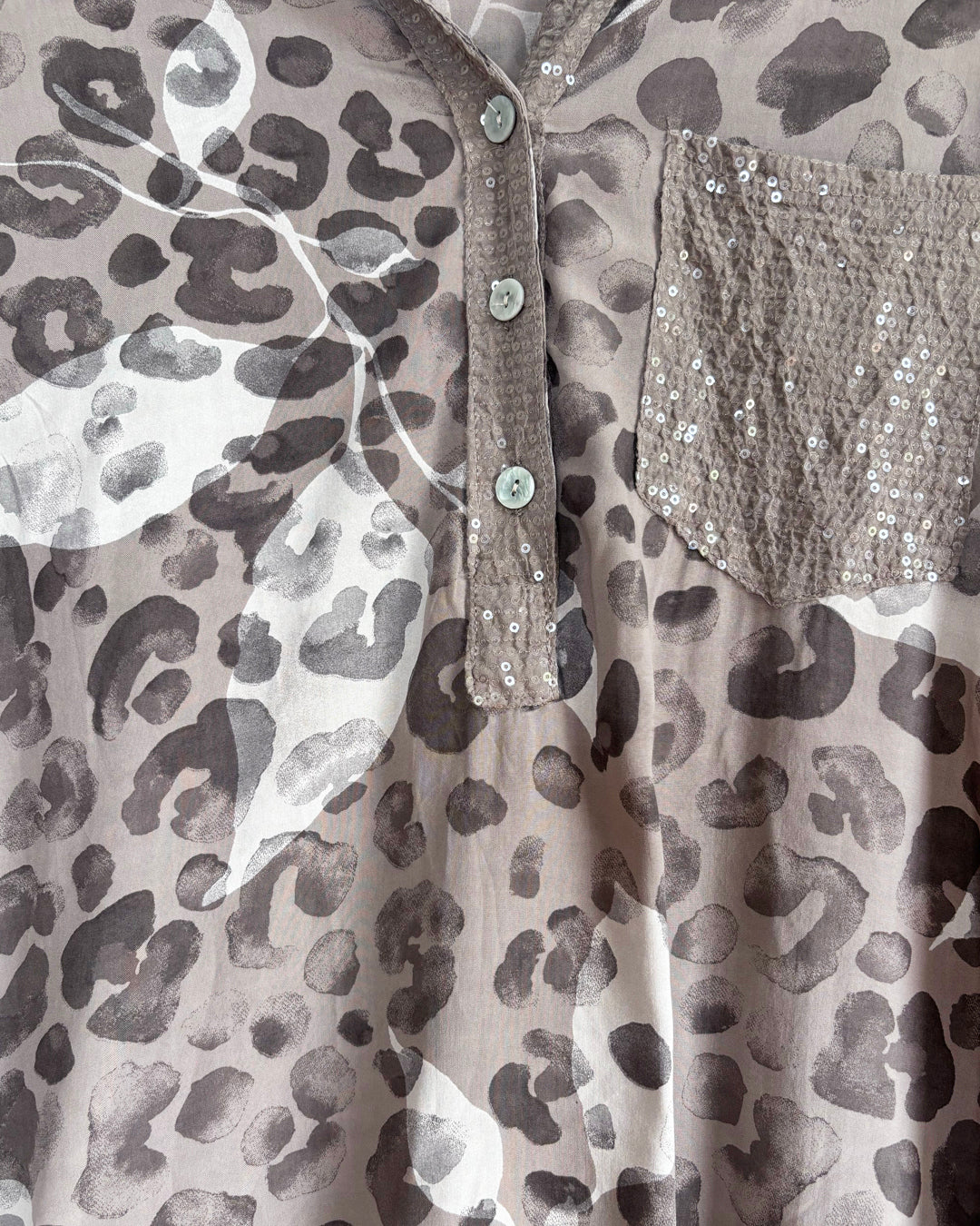 Alice Viscose Animal Sequin Top - Taupe